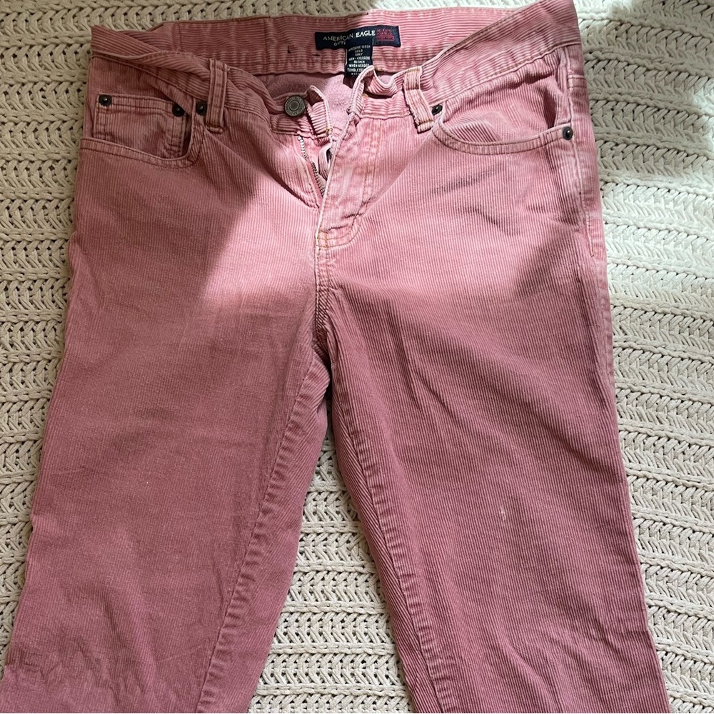 Low waisted American Eagle y2k pink corduroy vintage flare leg jeans size 0